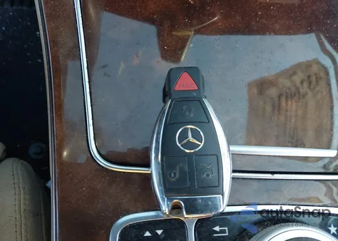 2018 Mercedes-Benz C 300 из США, поврежденный, VIN 55SWF4JB3JU241794